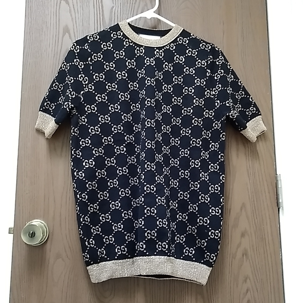 Gucci sweater black gold GG logo short sleeve, metallic trim, sz L